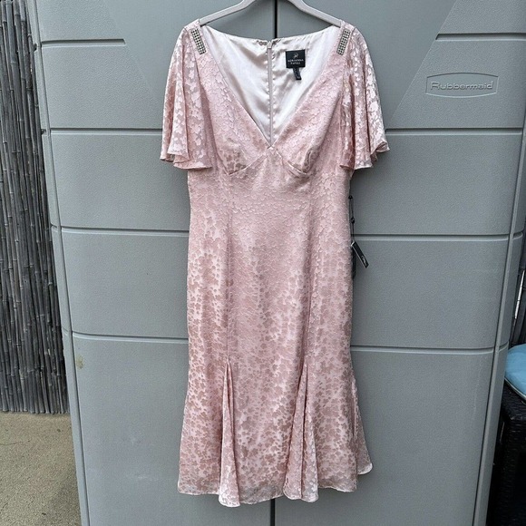Adrianna Papell Women's blush pink Satin Burnout flutter sleeves midi Dress 10 - Picture 2 of 16